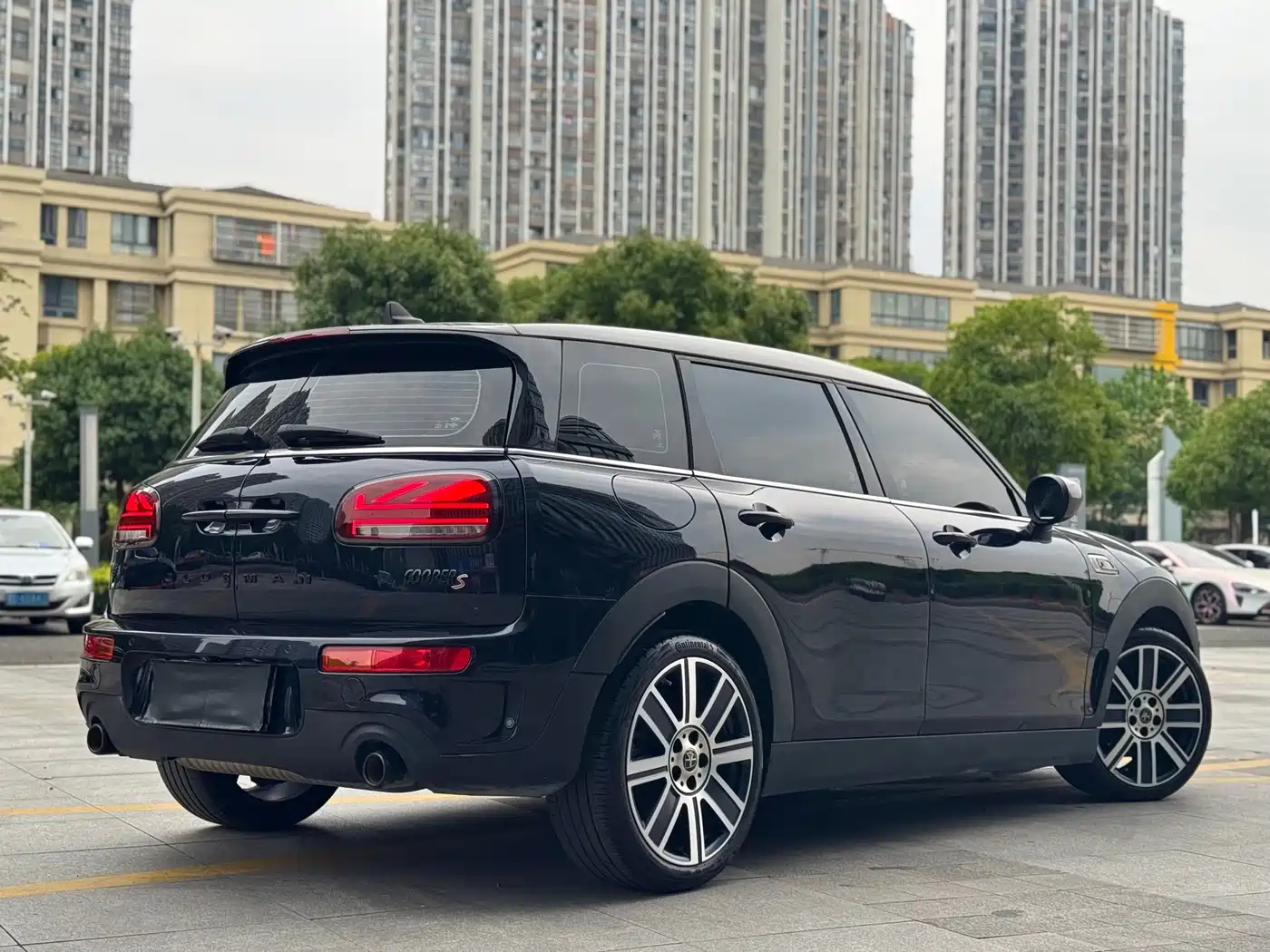 Фото 2 - MINI CLUBMAN