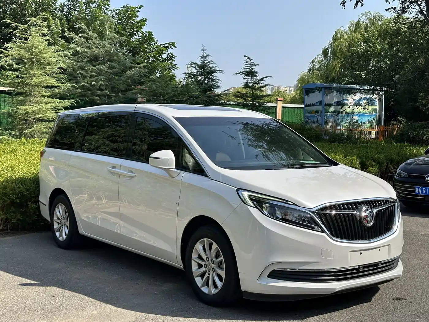 Buick GL8 2017 ES 28T Comfort Type China V фото 3