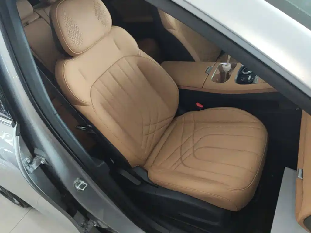 Geely Galaxy Galaxy Starship 7 EM-i 2025 2025 Model 120km Voyage+ Edition