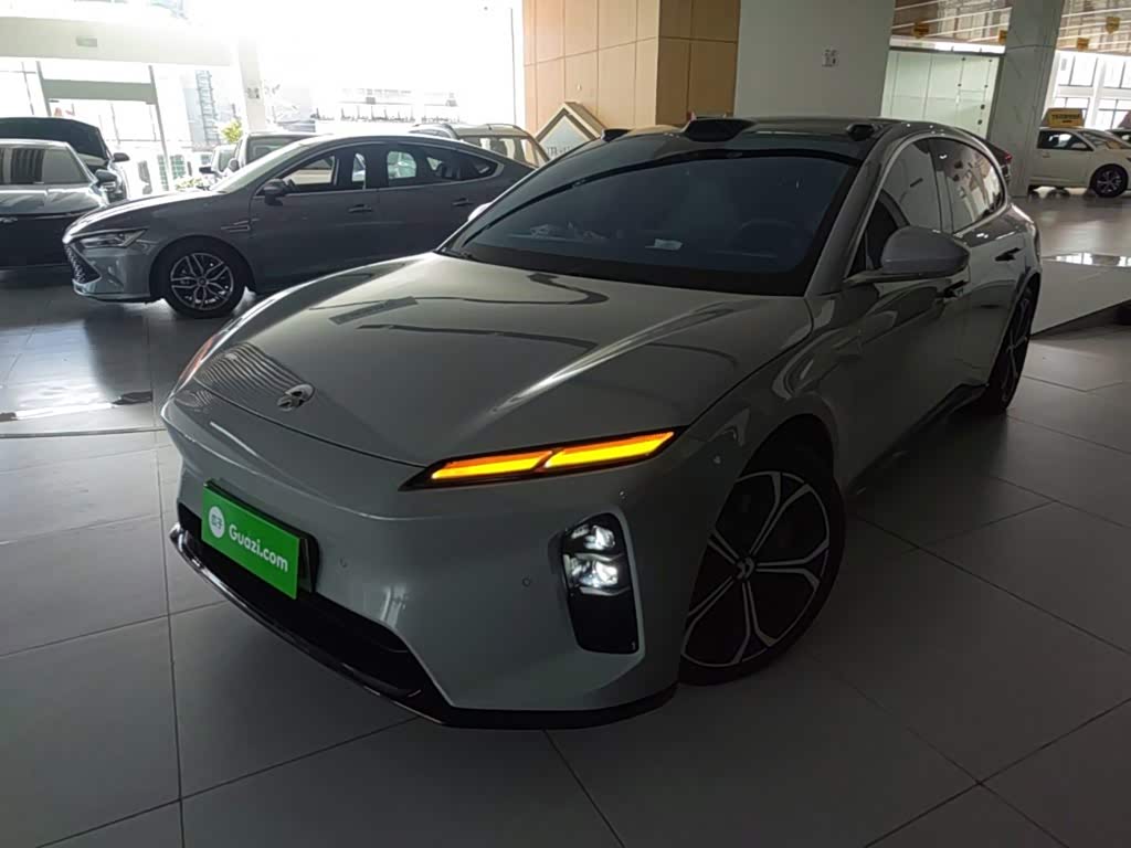 NIO ET5T