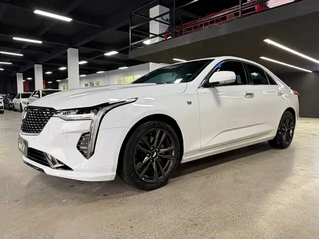 CADILLAC CT4