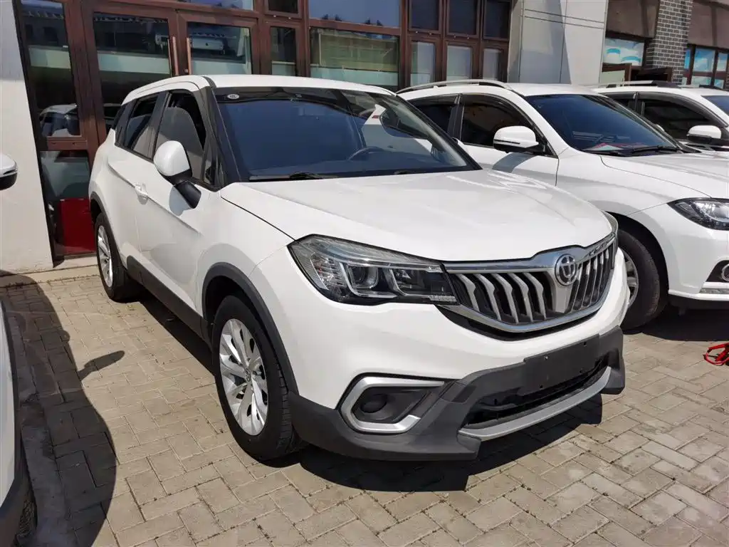 Zhonghua V3 2019 2017 1.5L Manual Comfort