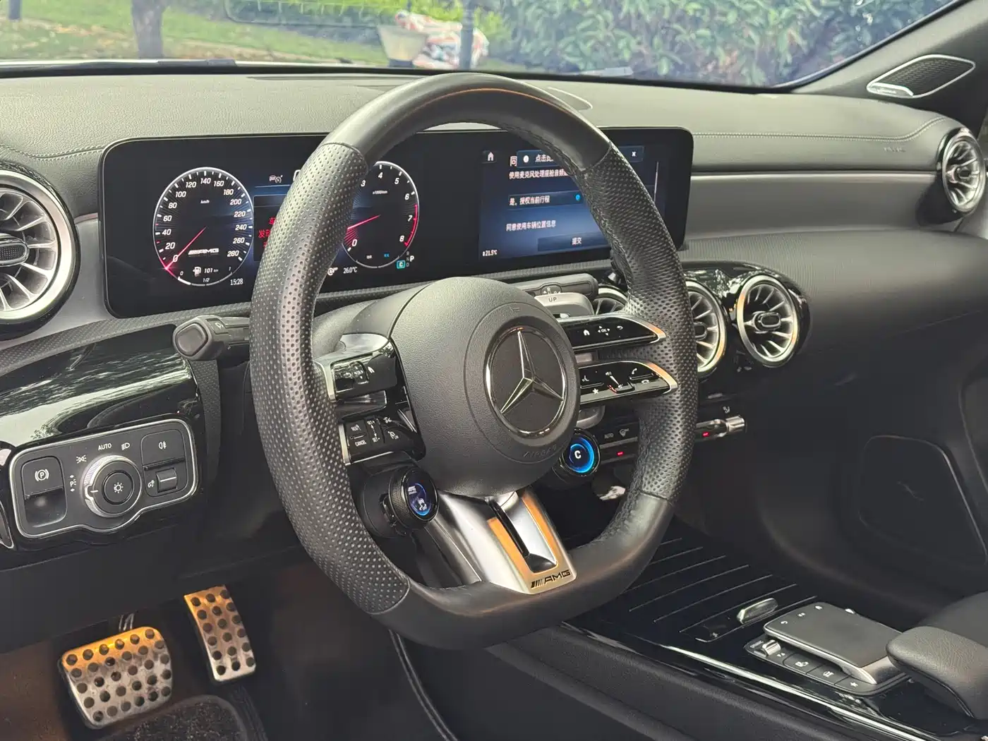 Mercedes-Benz A-Class AMG 2024 AMG A 35 L 4MATIC фото 8