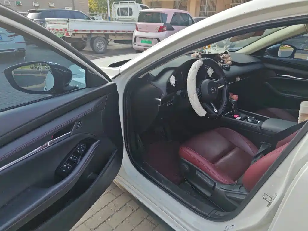 Mazda Mazda3 Axela 2024 2023 2.0L Auto Zhiya