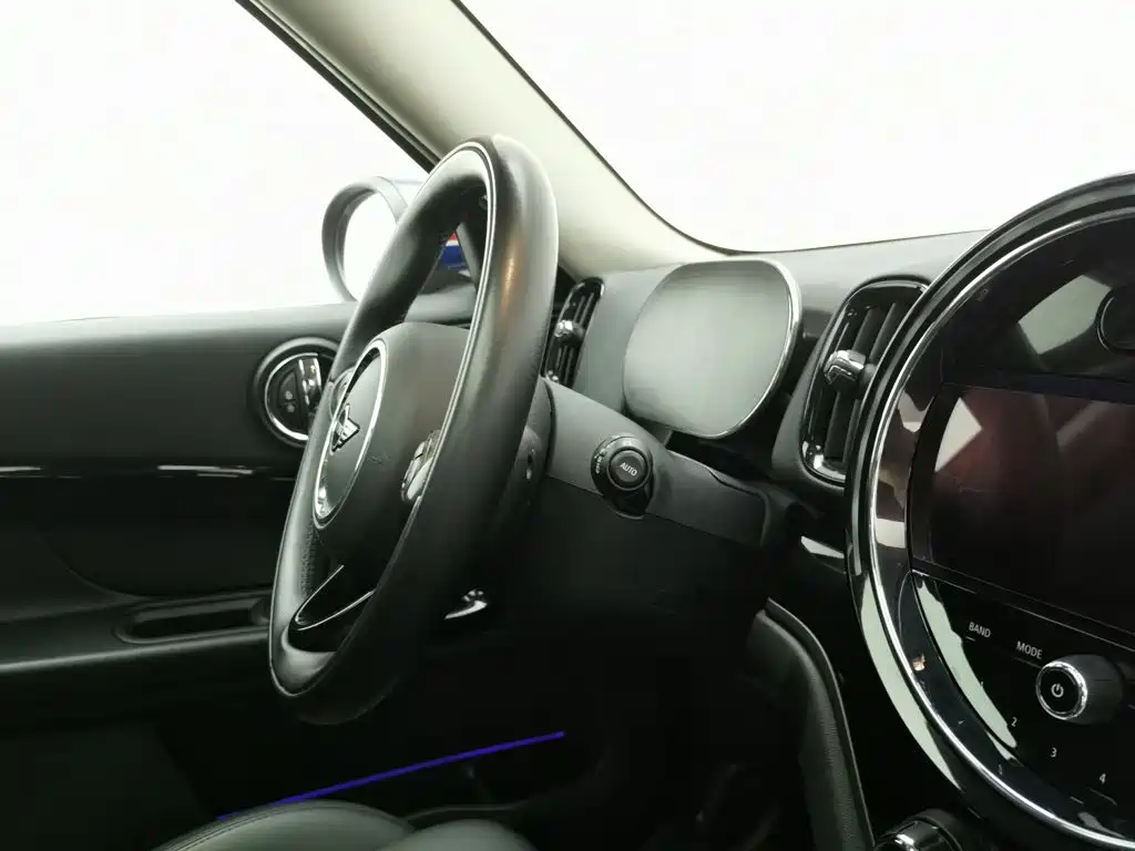 Фото 22 - MINI COUNTRYMAN