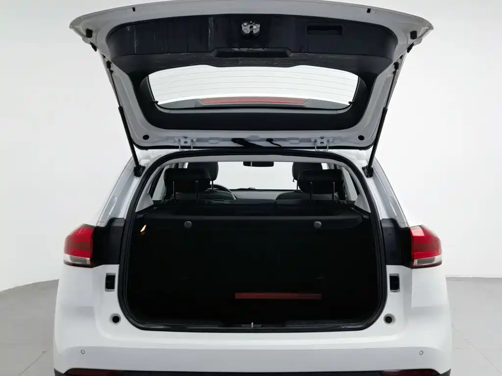 Photo 16 - Haval H2s