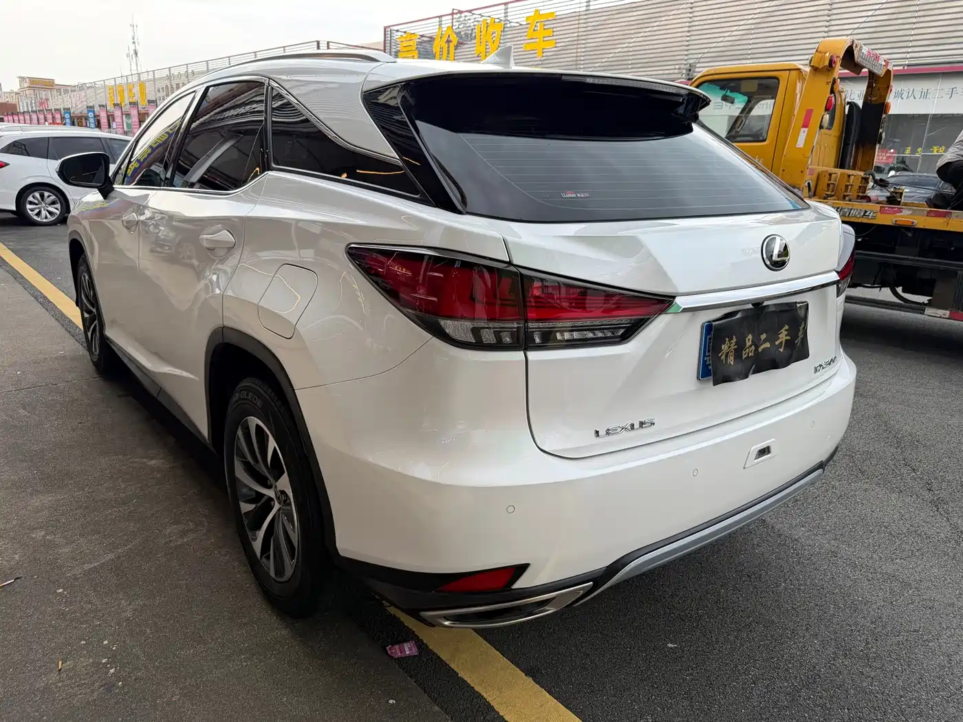Фото 8 - Lexus RX