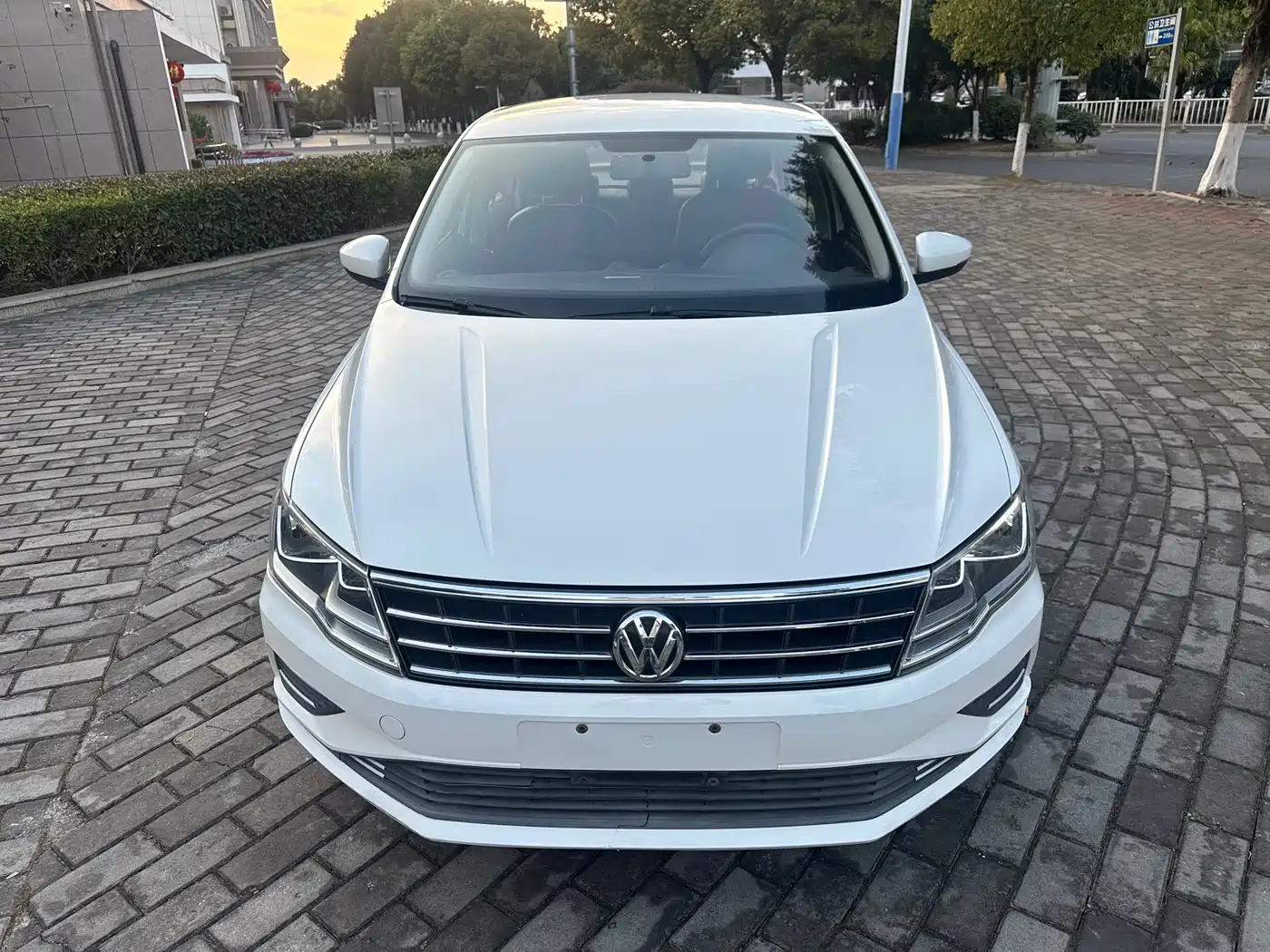 Volkswagen Jetta 2017 1.5L Automatic Fashion фото 2