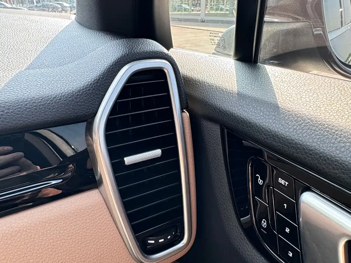 Porsche Cayenne 2018 Cayenne 3.0T фото 16