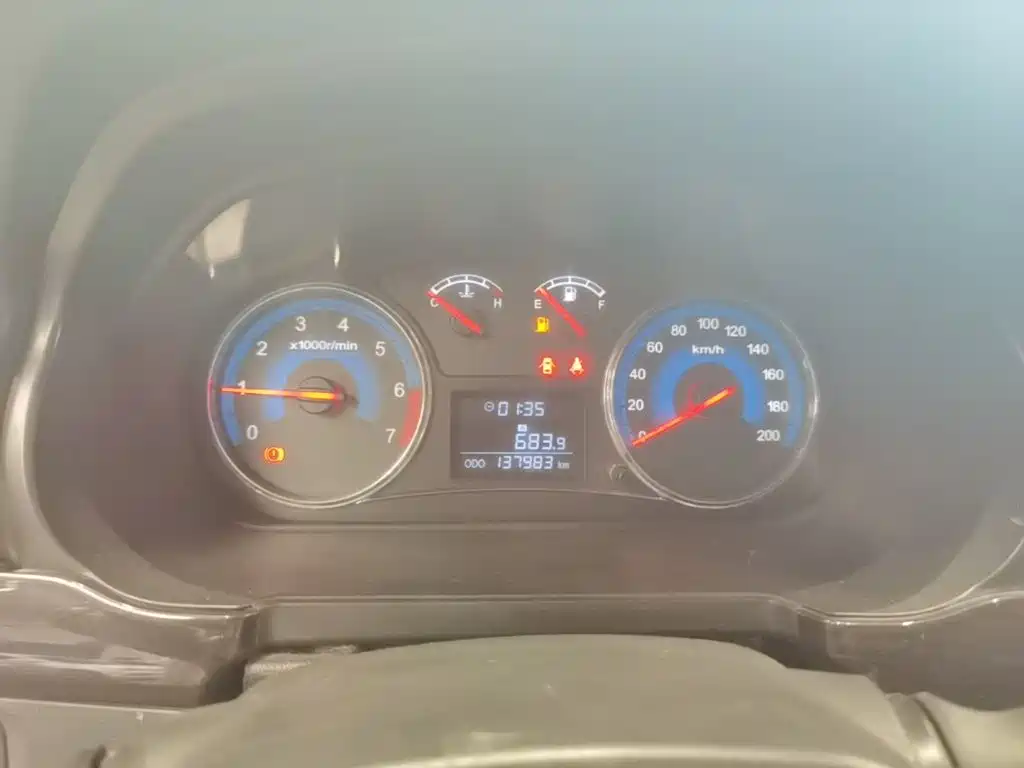Dongfeng Fengguang Fengguang 370 2017 2016 1.5L Manual Luxury SFG15-05 7-Seat