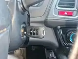 Photo 12 - Honda Vezel