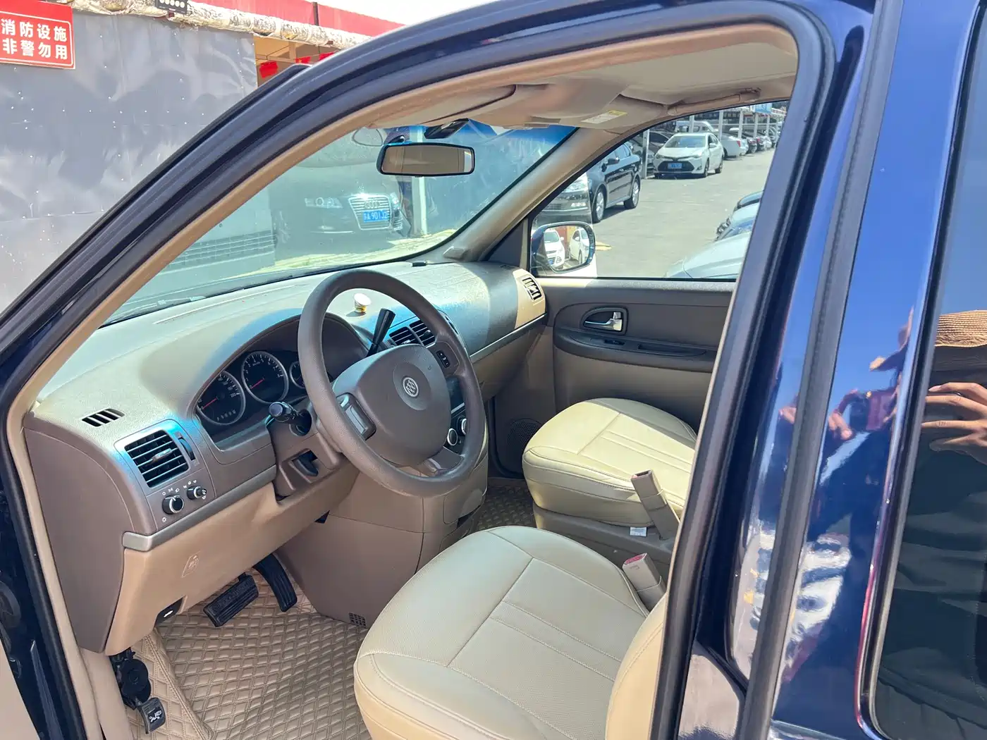 Buick GL8 2014 2.4L Executive Edition фото 25