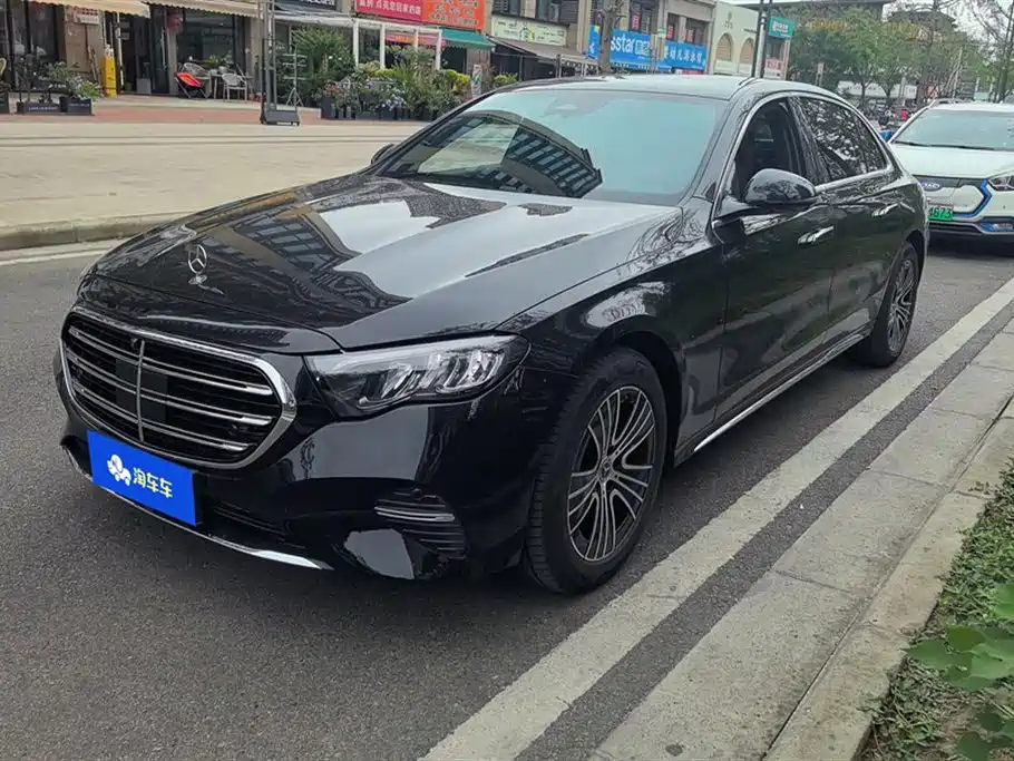 MERCEDES-BENZ E-CLASS