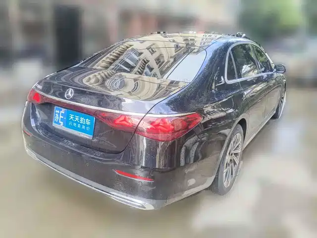 Mercedes-Benz E-Class 2024 Model E 300 L Luxury — фото 2