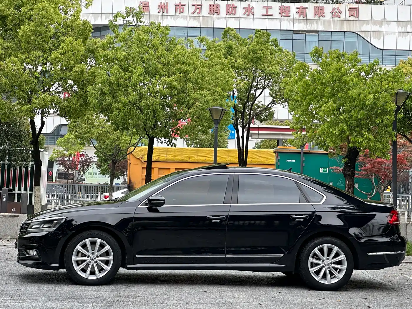 Volkswagen Passat 2017 330TSI DSG Prestige фото 4