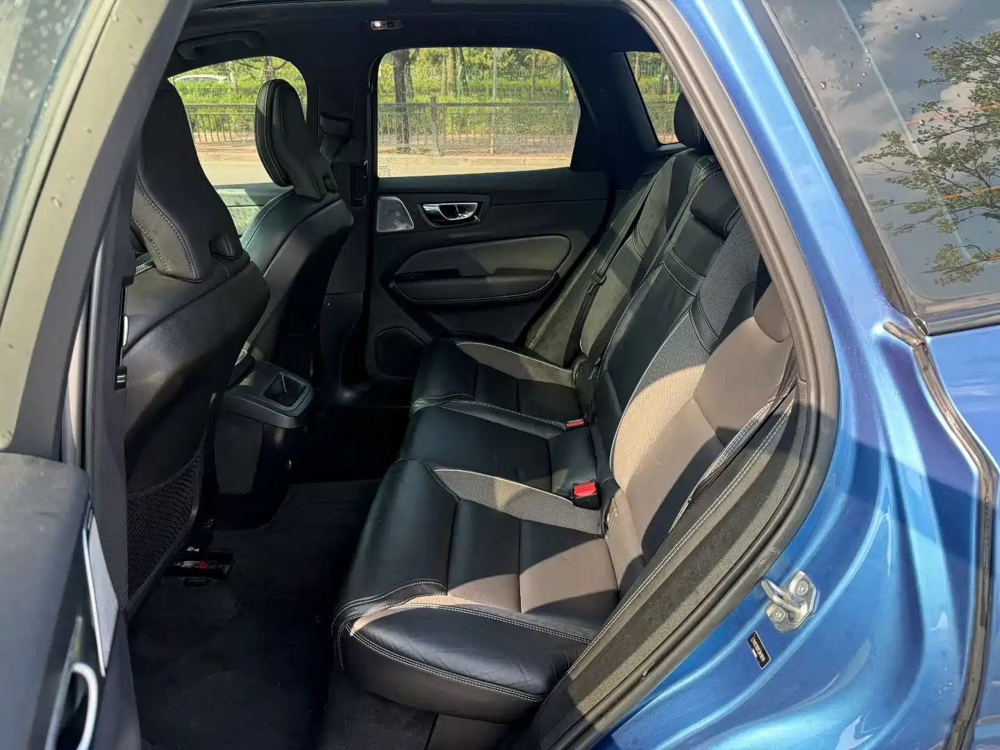 Photo 7 - Volvo XC60