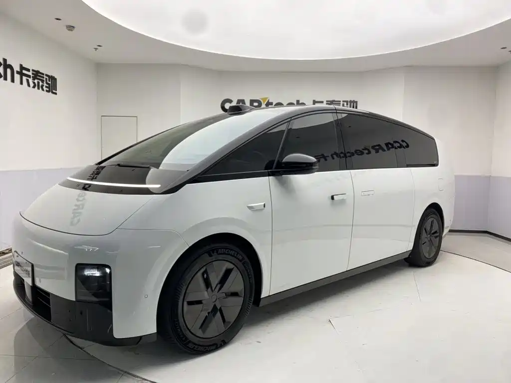 Li Auto Li Auto MEGA 2024 Ultra