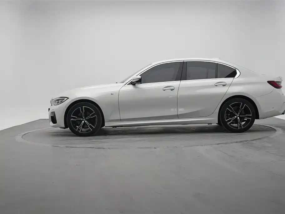 BMW 3 Series 2021 Second Facelift 325i M Sport Package фото 5