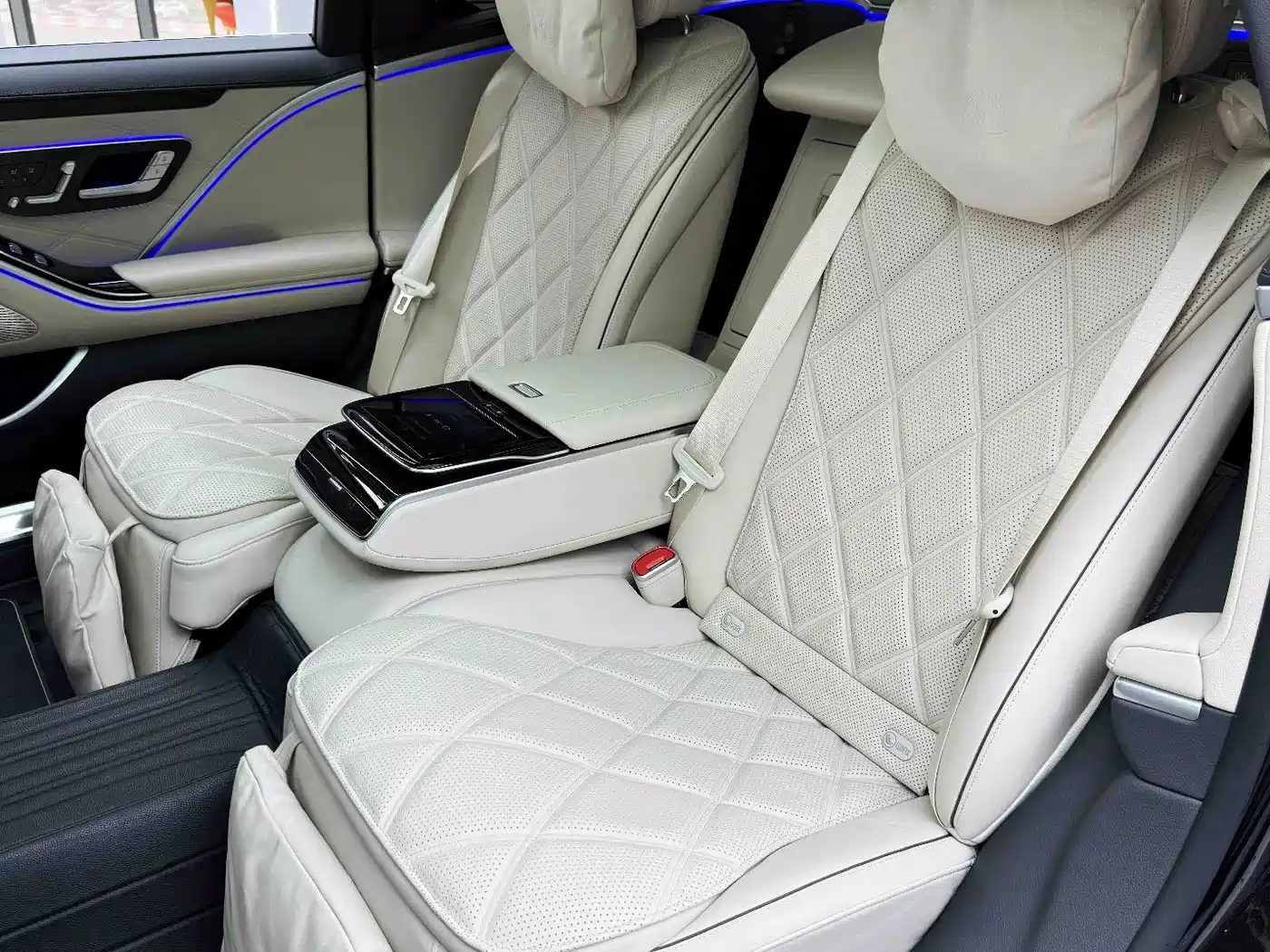 Mercedes-Benz Maybach S-Class 2025 Model S 480 4MATIC фото 27