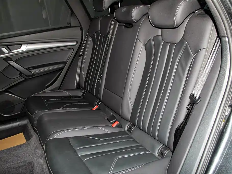 Audi Q5L 2023 40T Luxury Dynamic фото 20