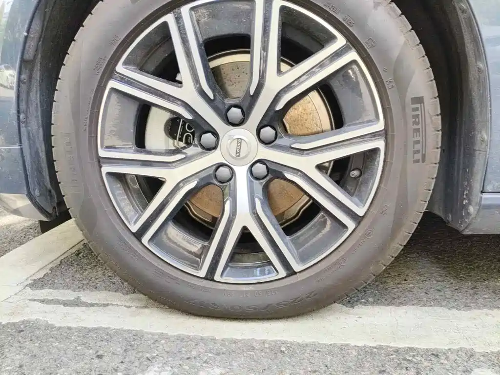 Volvo S60 2025 2026 B4 Smart Luxury Edition