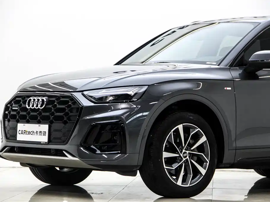 Audi Q5L 2023 40T Luxury Dynamic фото 8