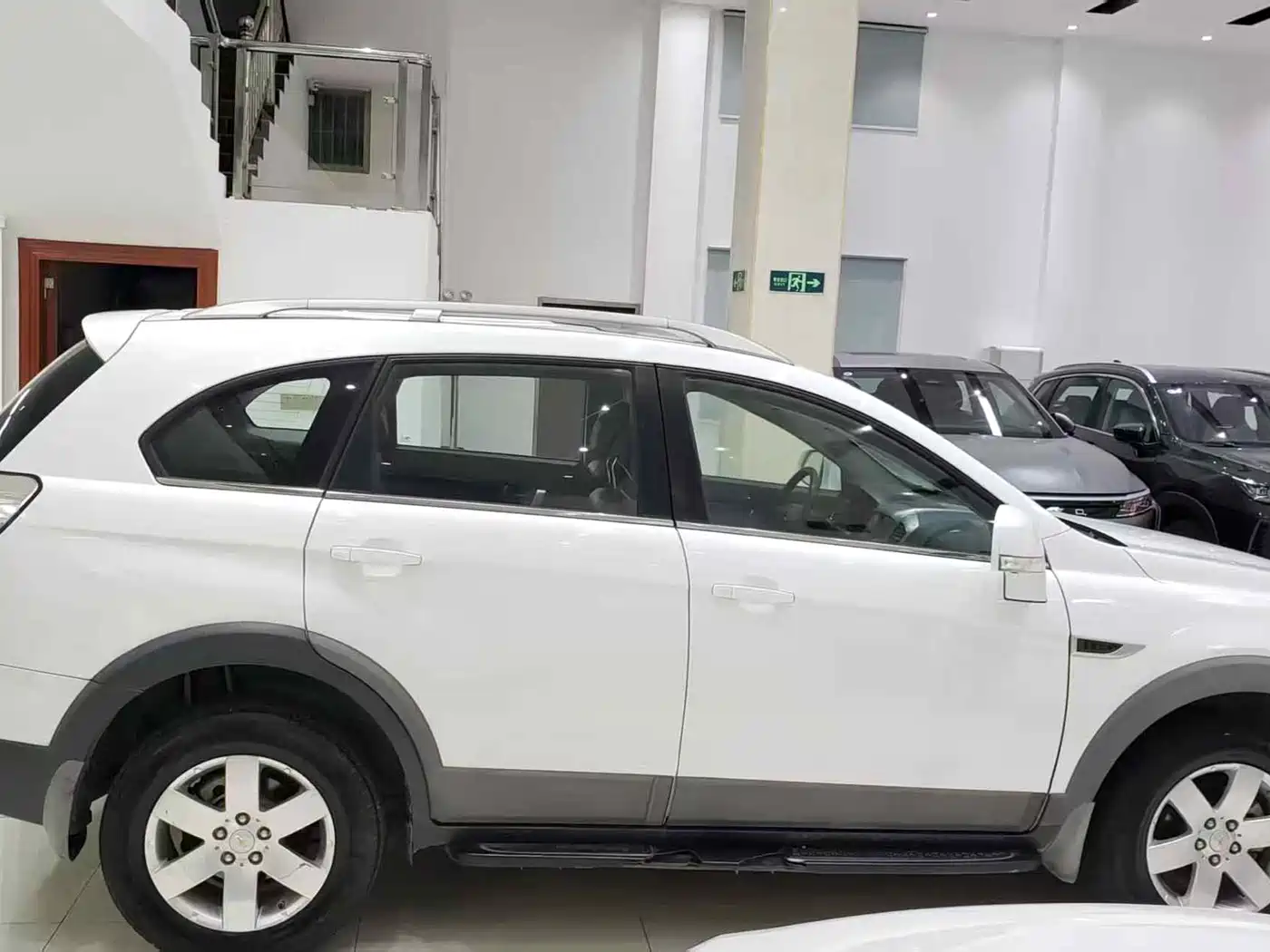 Chevrolet Captiva 2013 2014 2.4L 2WD Urban 7-seater