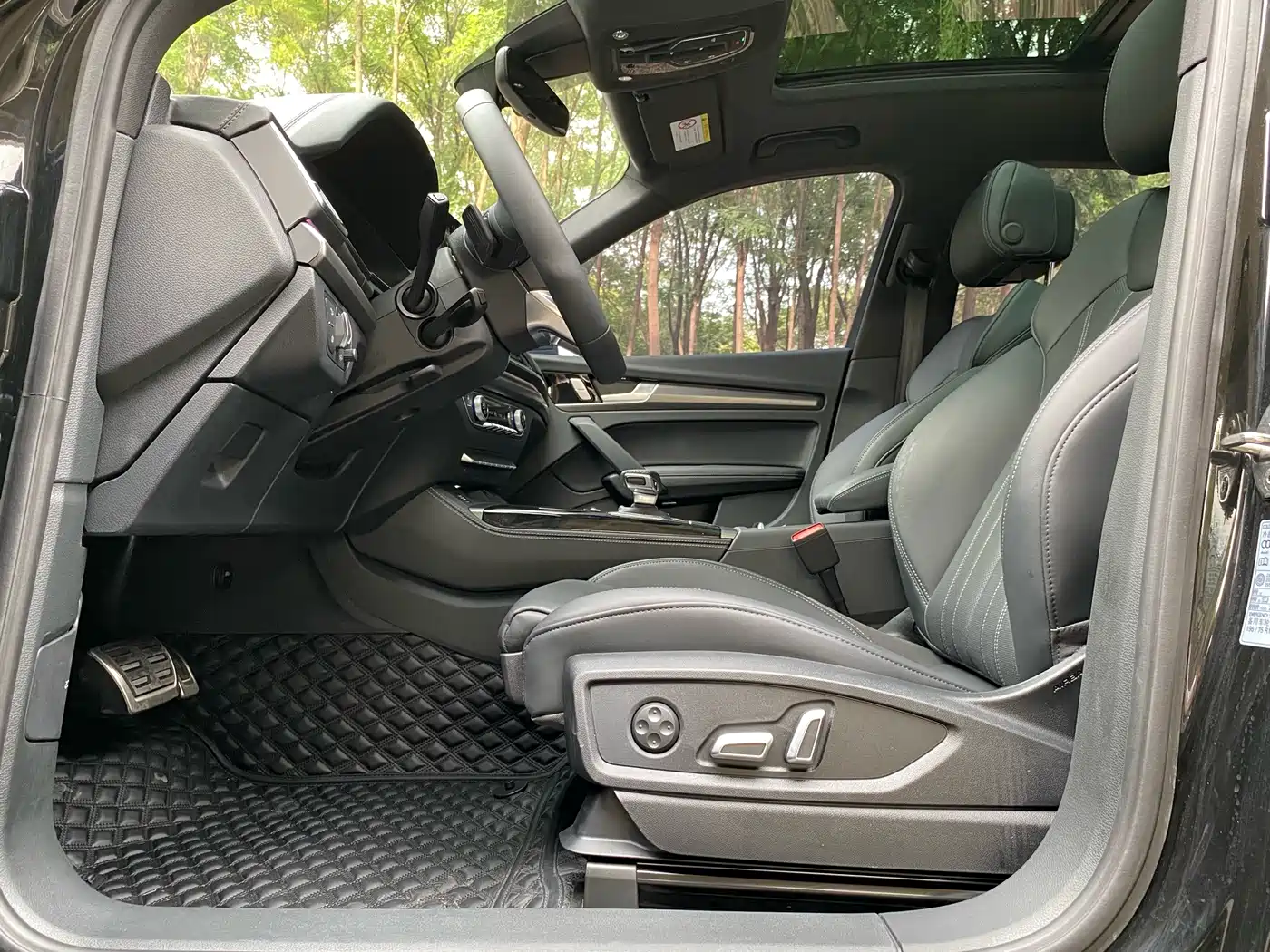 Photo 13 - Audi Q5L