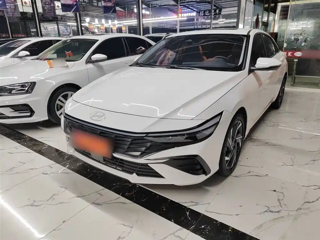 Hyundai Elantra 2023 Model 1.5L CVT LUX Premium Edition