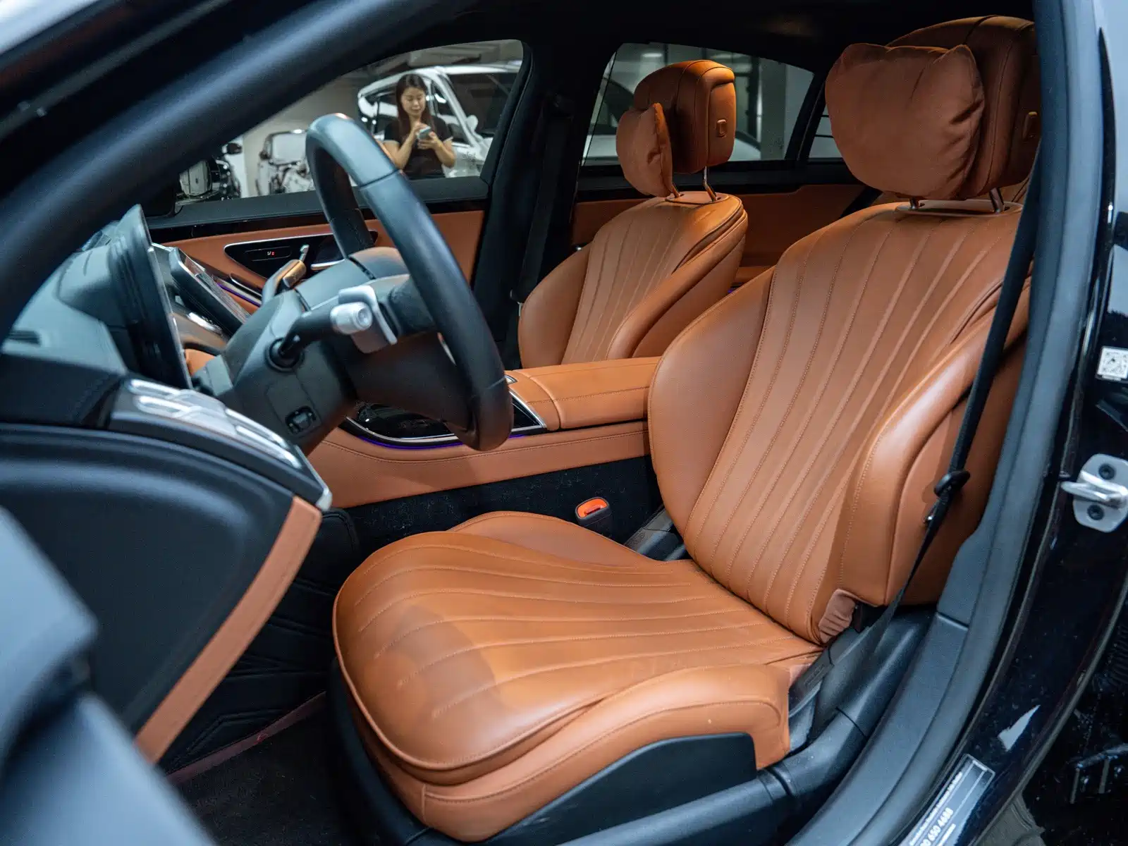 Photo 19 - Mercedes-Benz S-Class