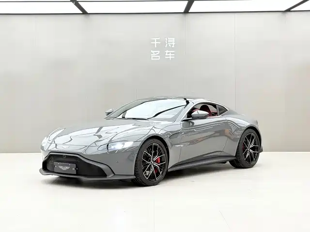 aston-martin v8-vantage