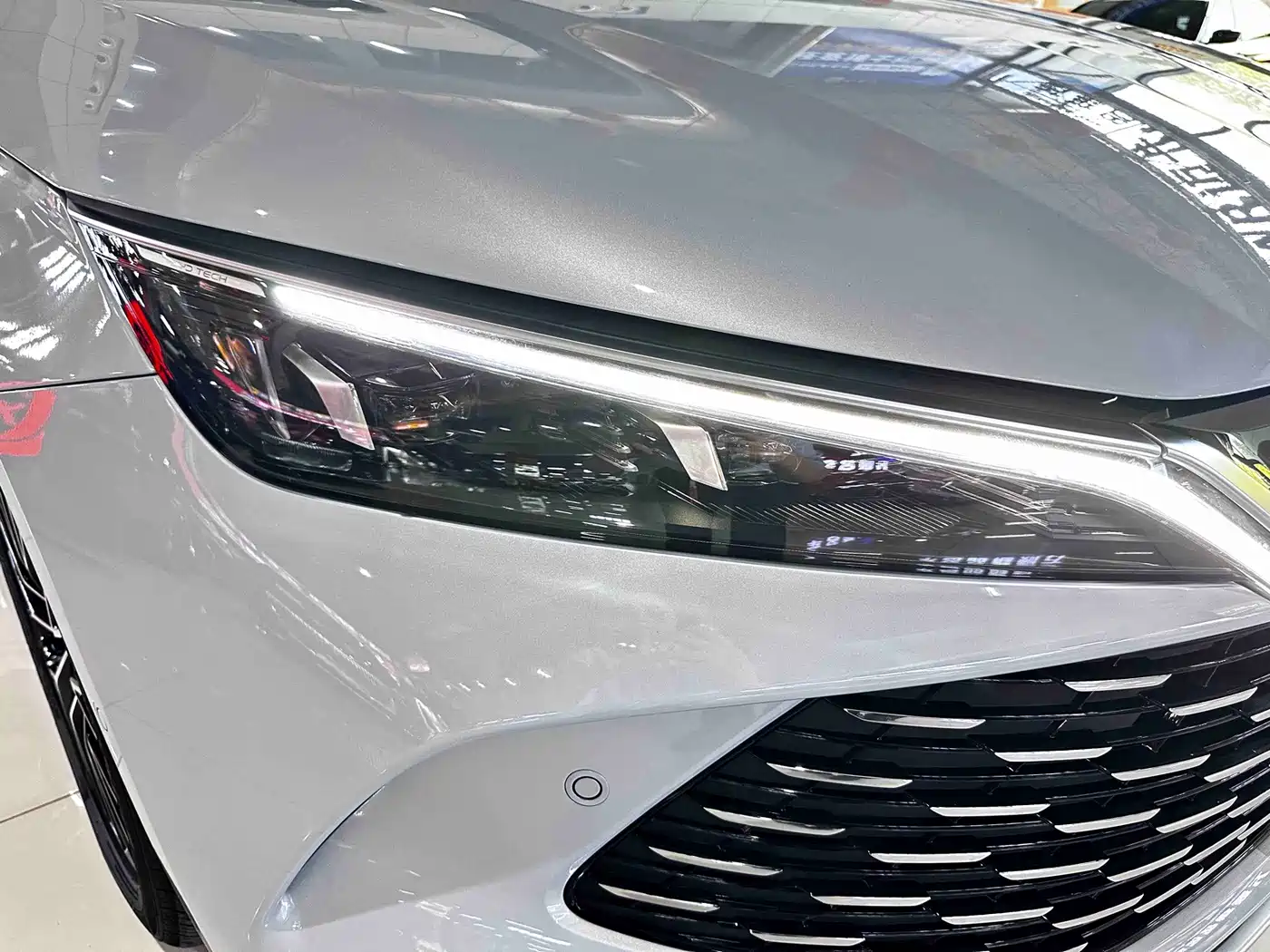 BYD Qin L 2025 2025 DM-i Smart Drive Edition 120KM Excellence Type