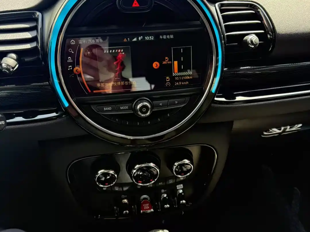 MINI CLUBMAN 2018 2.0T COOPER S Classic фото 9