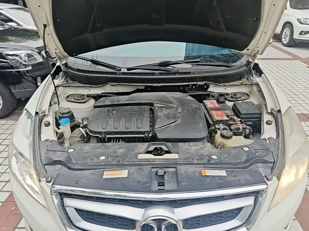 BAIC Senova X65 2019 2015 2.0T Automatic Elite
