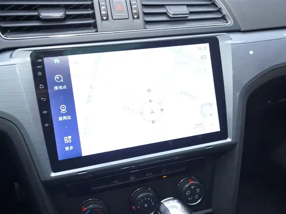 Volkswagen Lamando 2017 230TSI DSG Trend Edition фото 7