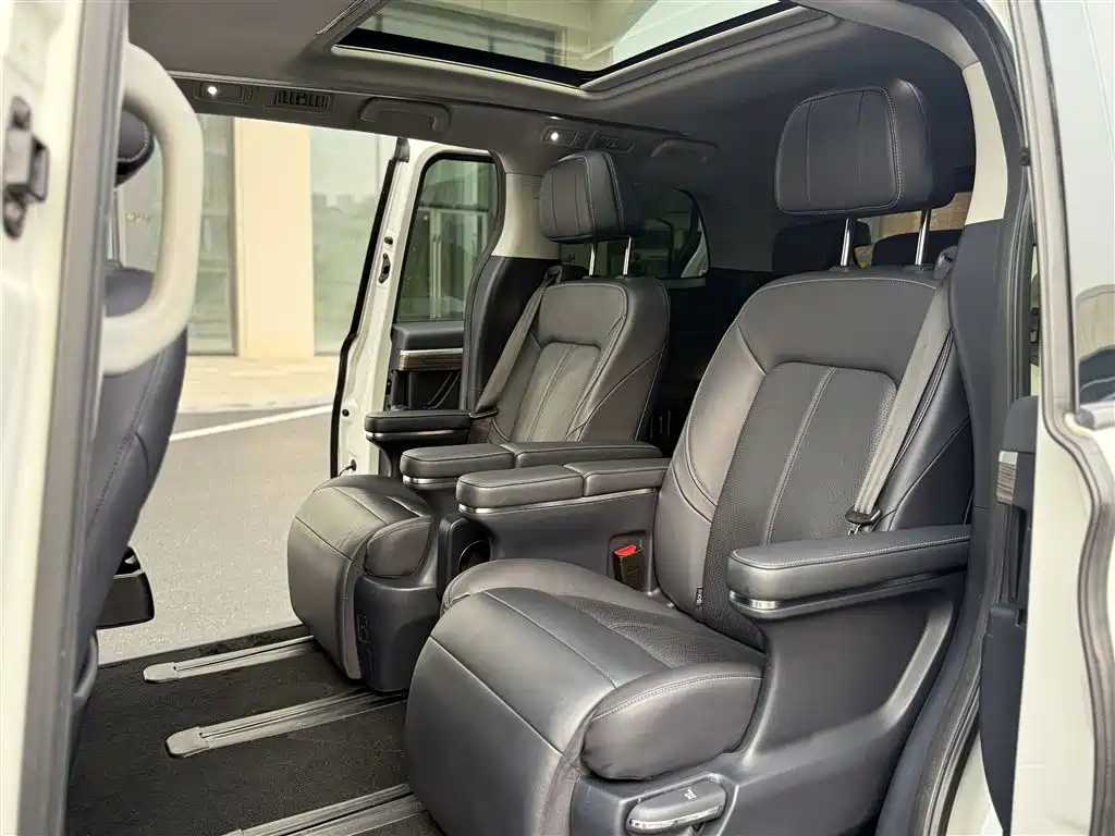 GAC Trumpchi Trumpchi M8 2021 Master Series 390T Ultimate Edition фото 17