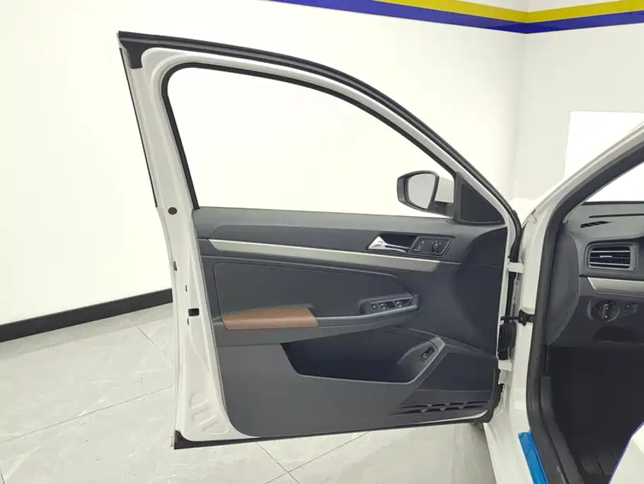 Volkswagen Lavida, миниатюра 7