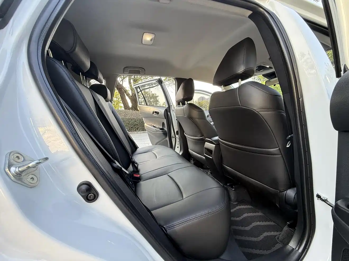 Toyota Corolla Cross 2024 2024 Model 2.0L Pioneer Edition