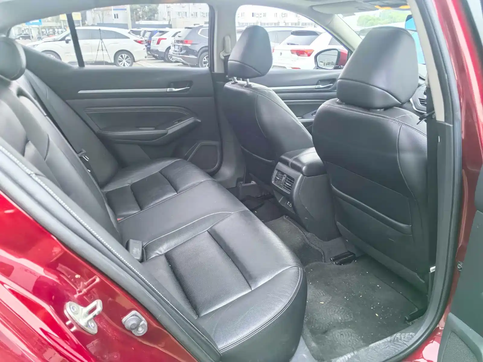 Photo 10 - Nissan Teana