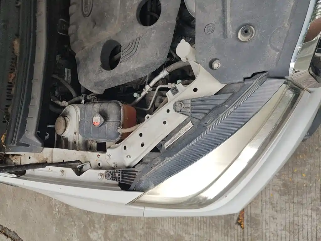 SWM Motor SWM G05 2019 2019 2.0L Manual Luxury Model