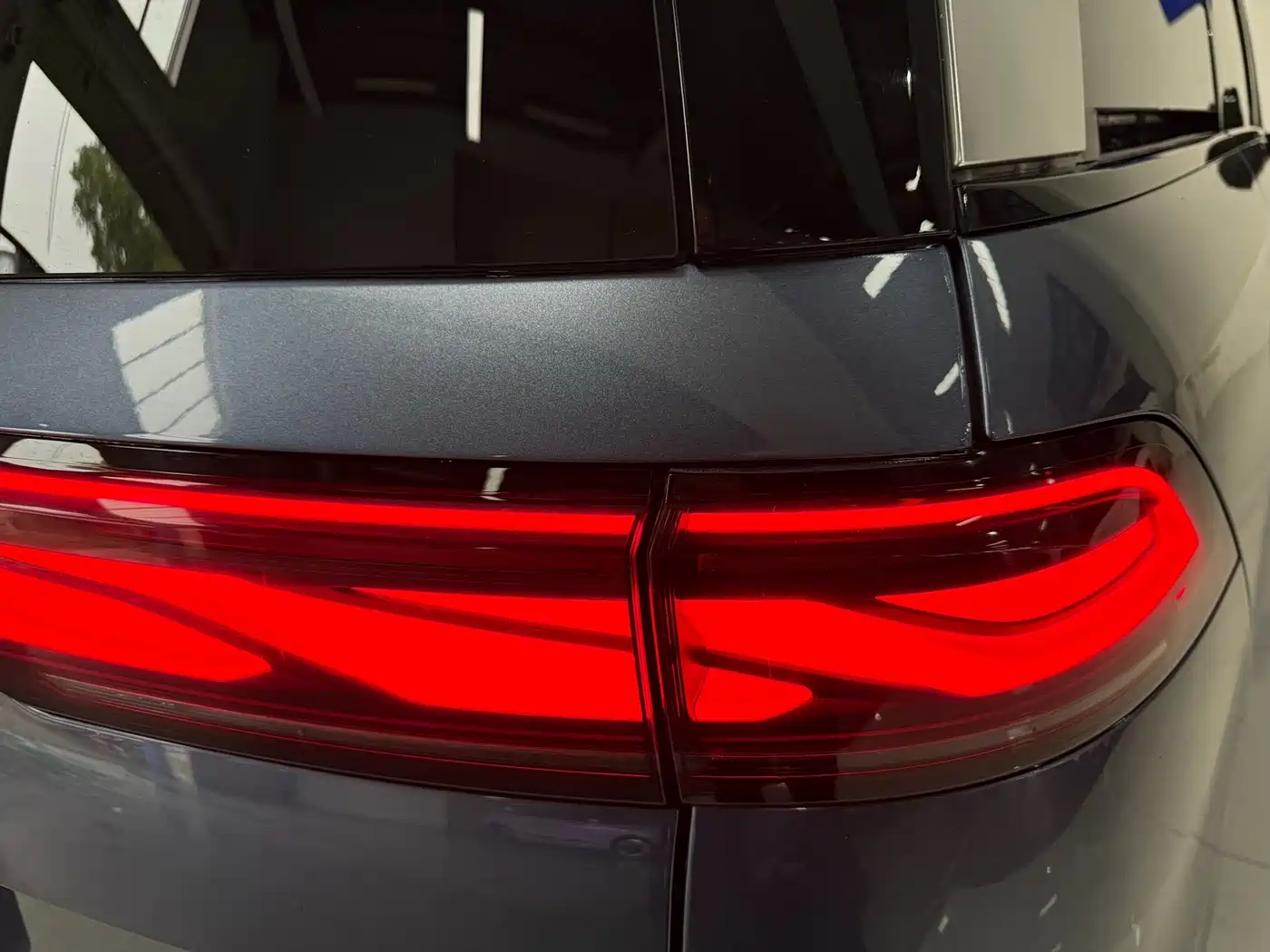 BYD Xia 2025 2025 DM-i 1.5T 100km Surpass Edition