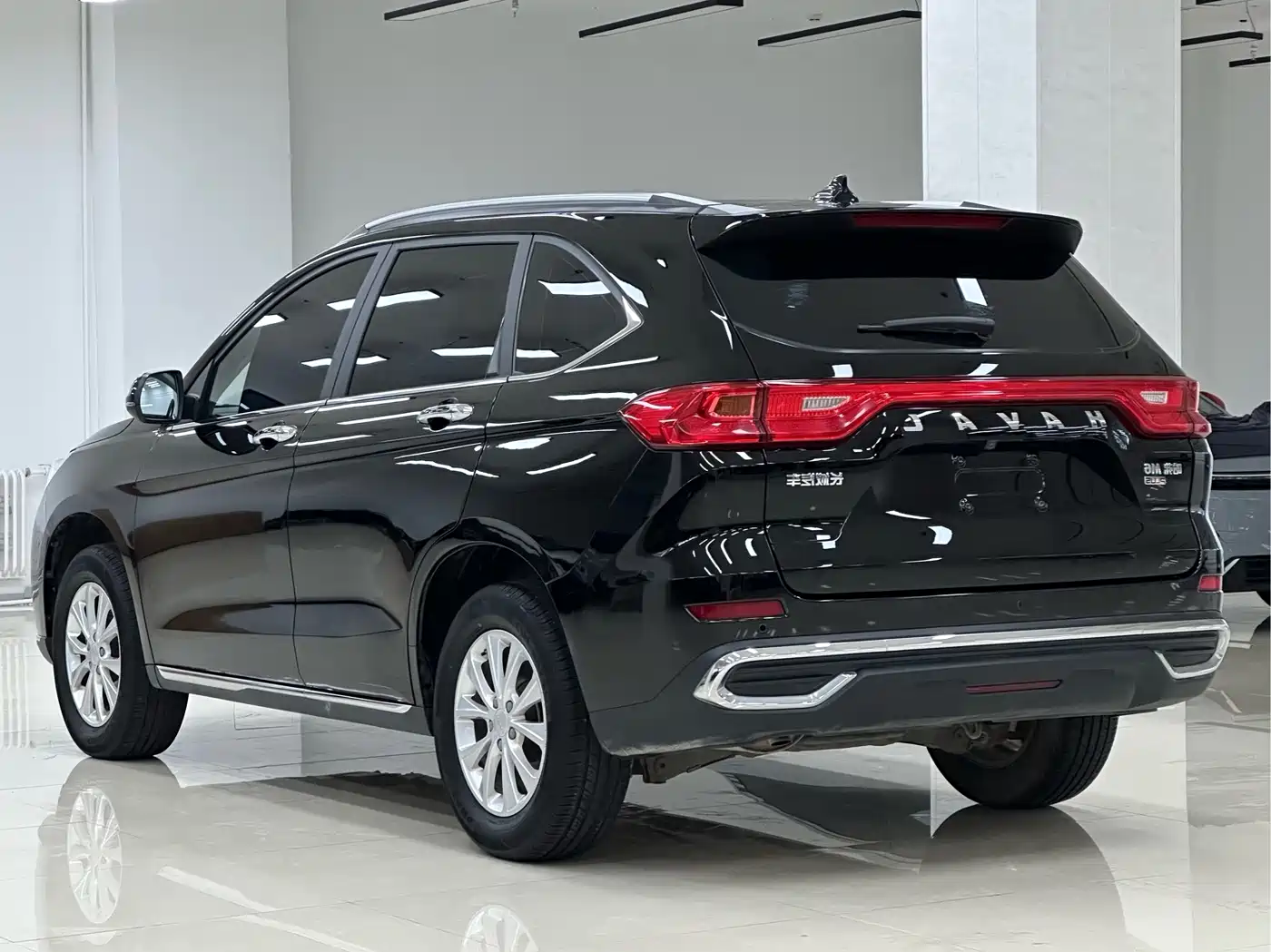 Haval M6 2023 2021 PLUS 1.5T DCT Luxury Smart Connect