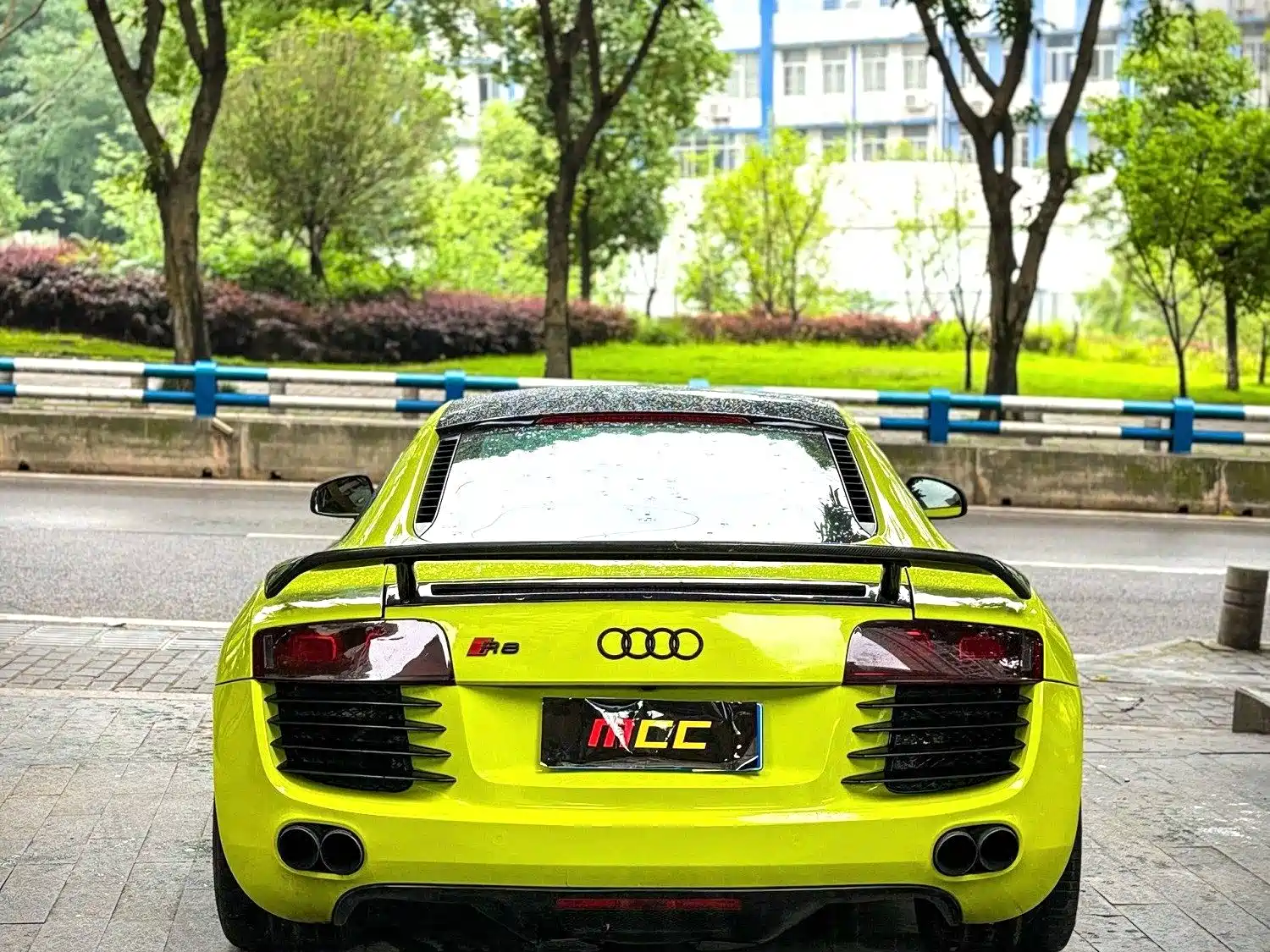 Фото 7 - Audi R8