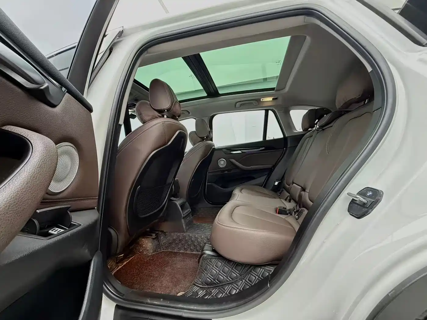 BMW X1 2022 sDrive20Li Fashion фото 11