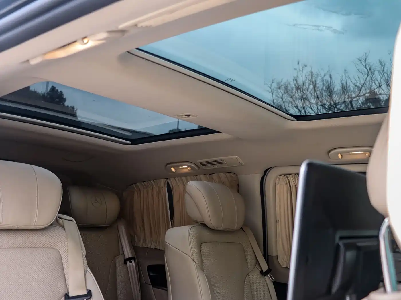 Mercedes-Benz V-Class 2016 V 260 Premium Edition фото 17