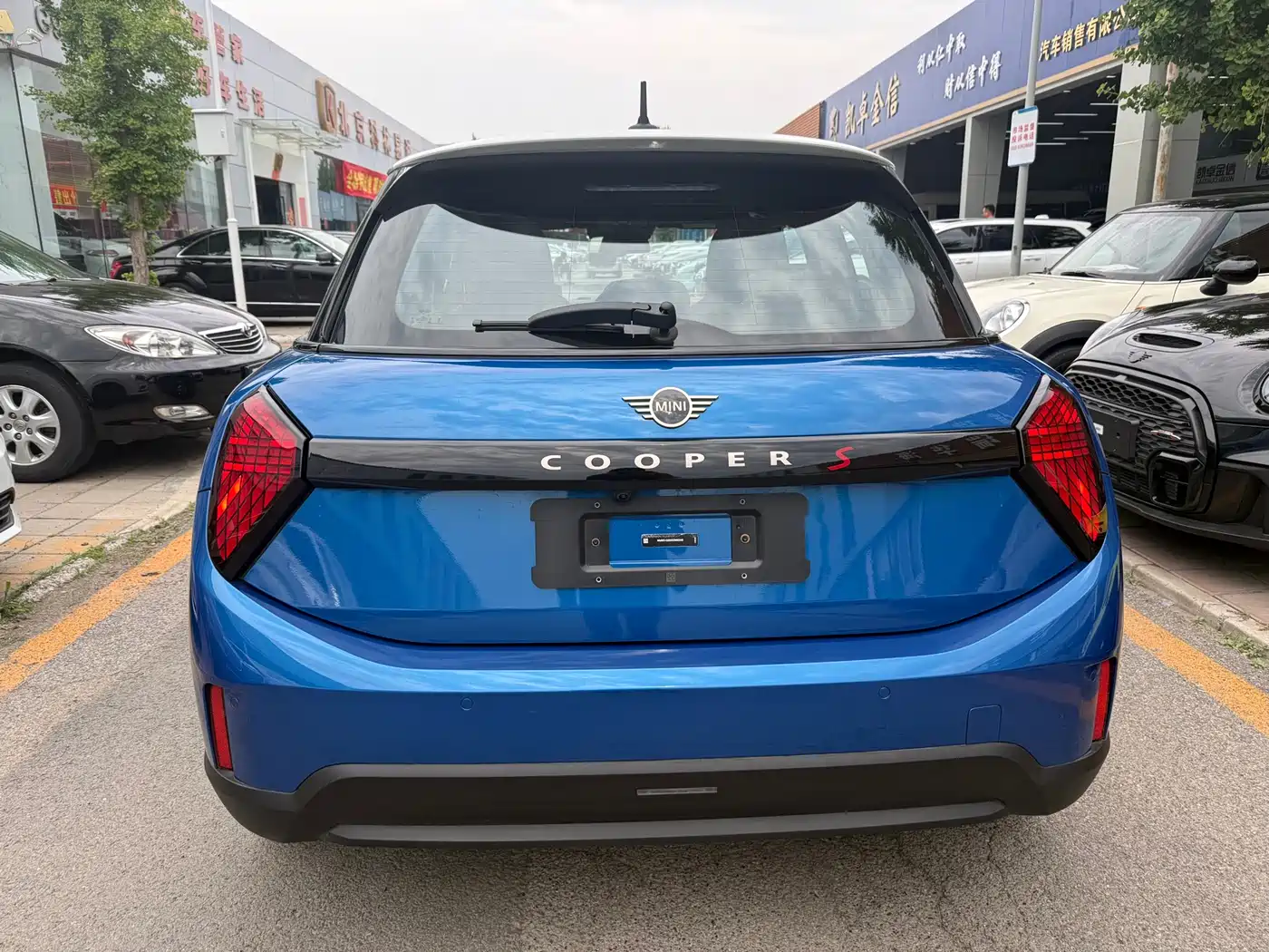 MINI MINI 2026 2025 Model 2.0T COOPER S Artist 5-Door