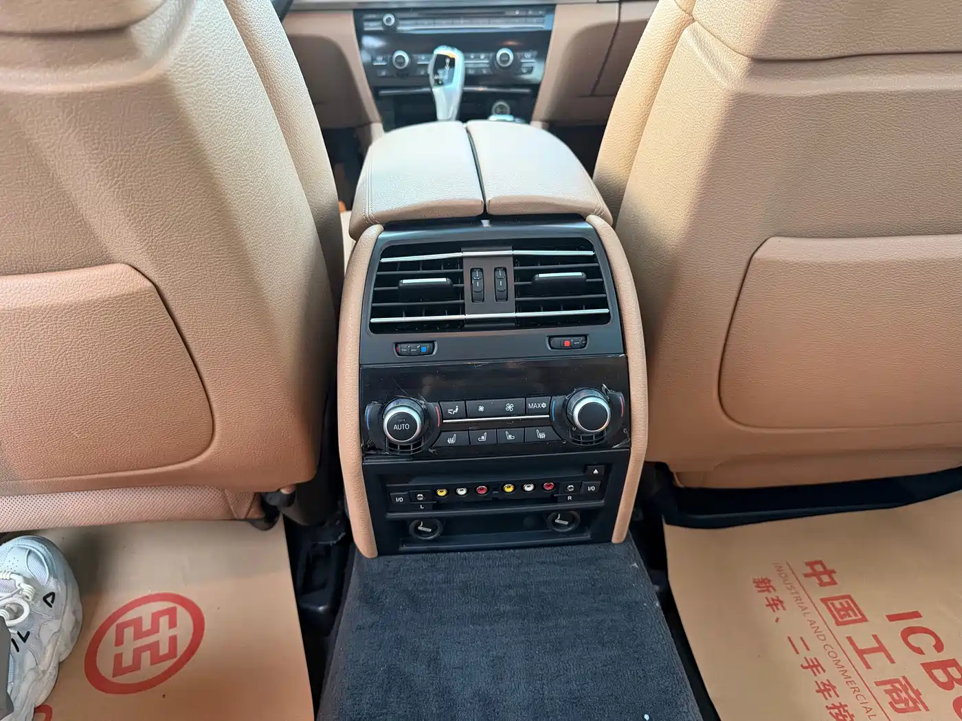 BMW 7 Series 2013 Model 740Li Luxury фото 8