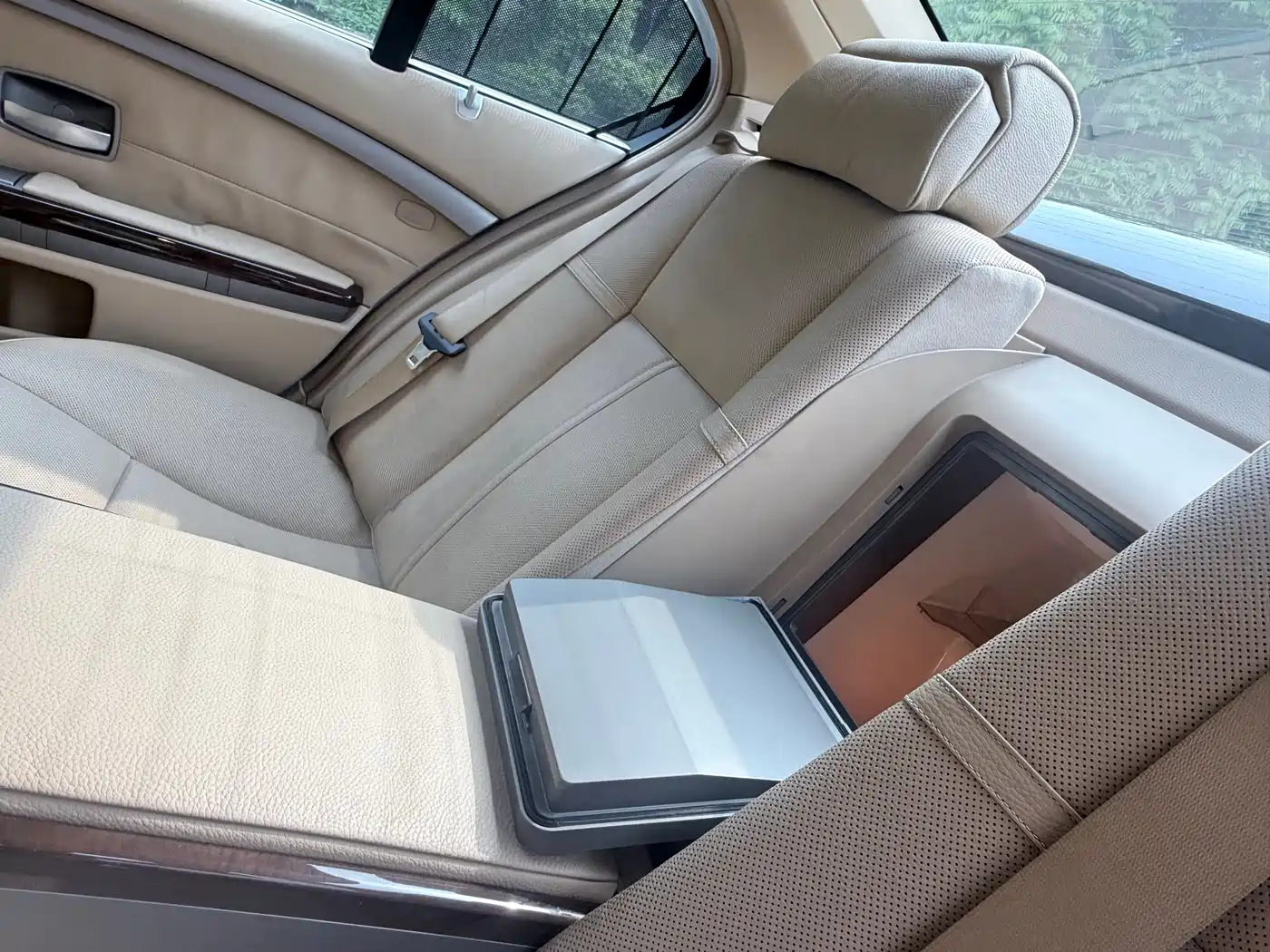 BMW 7 Series 2008 Model 730Li Leading фото 8