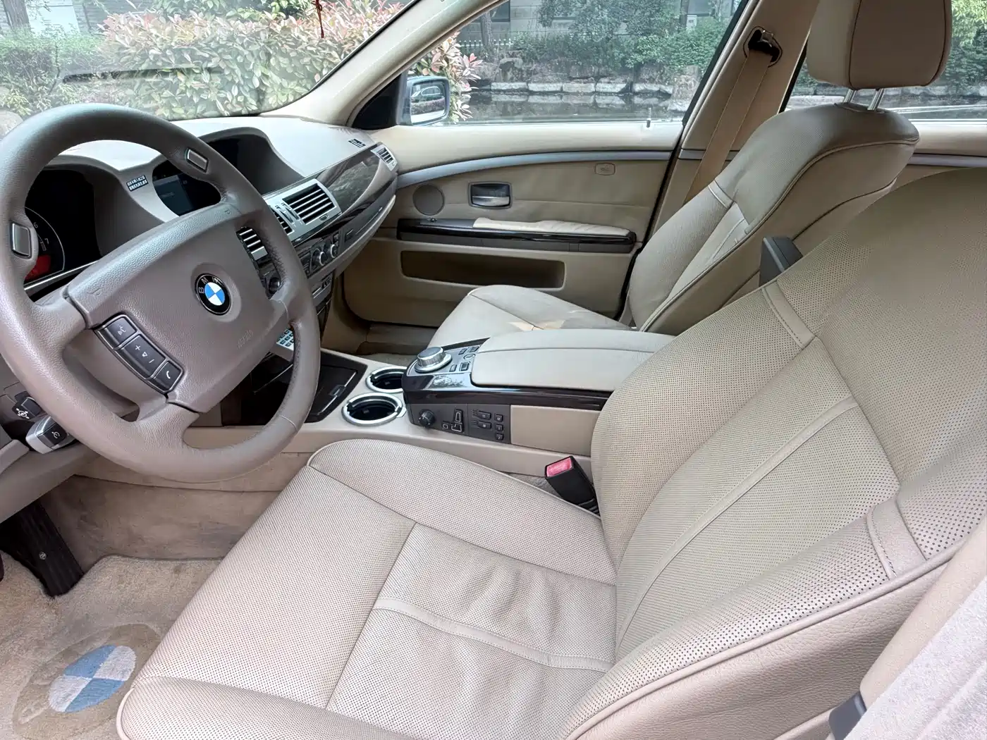 BMW 7 Series 2008 Model 730Li Leading фото 5