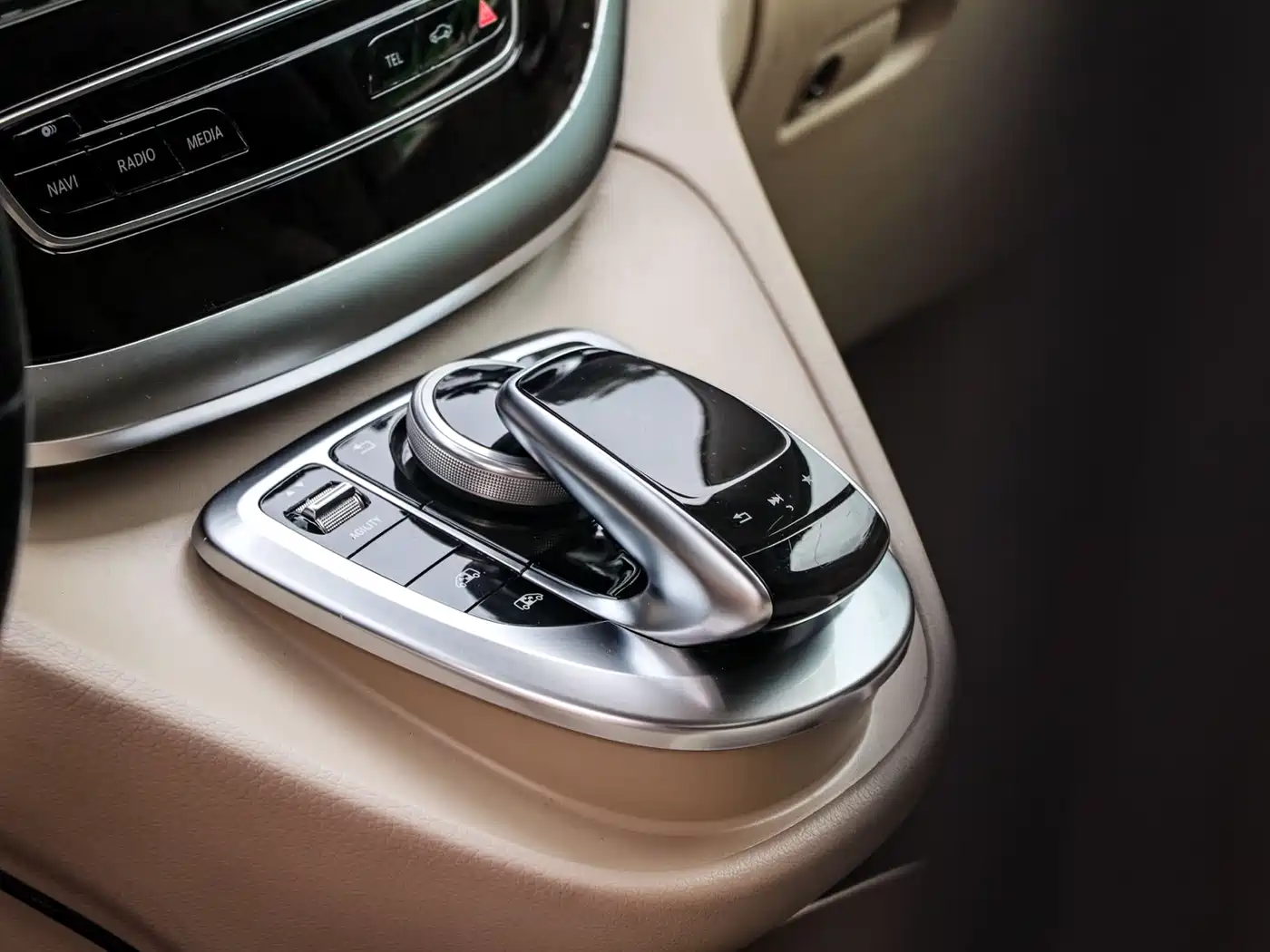 Mercedes-Benz V-Class 2016 V 260 Premium Edition фото 11
